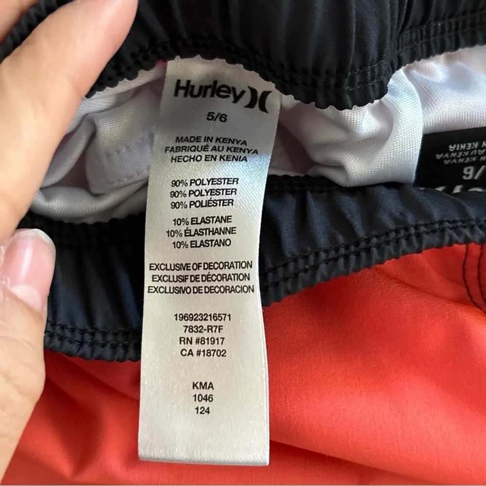 Hurley men swim